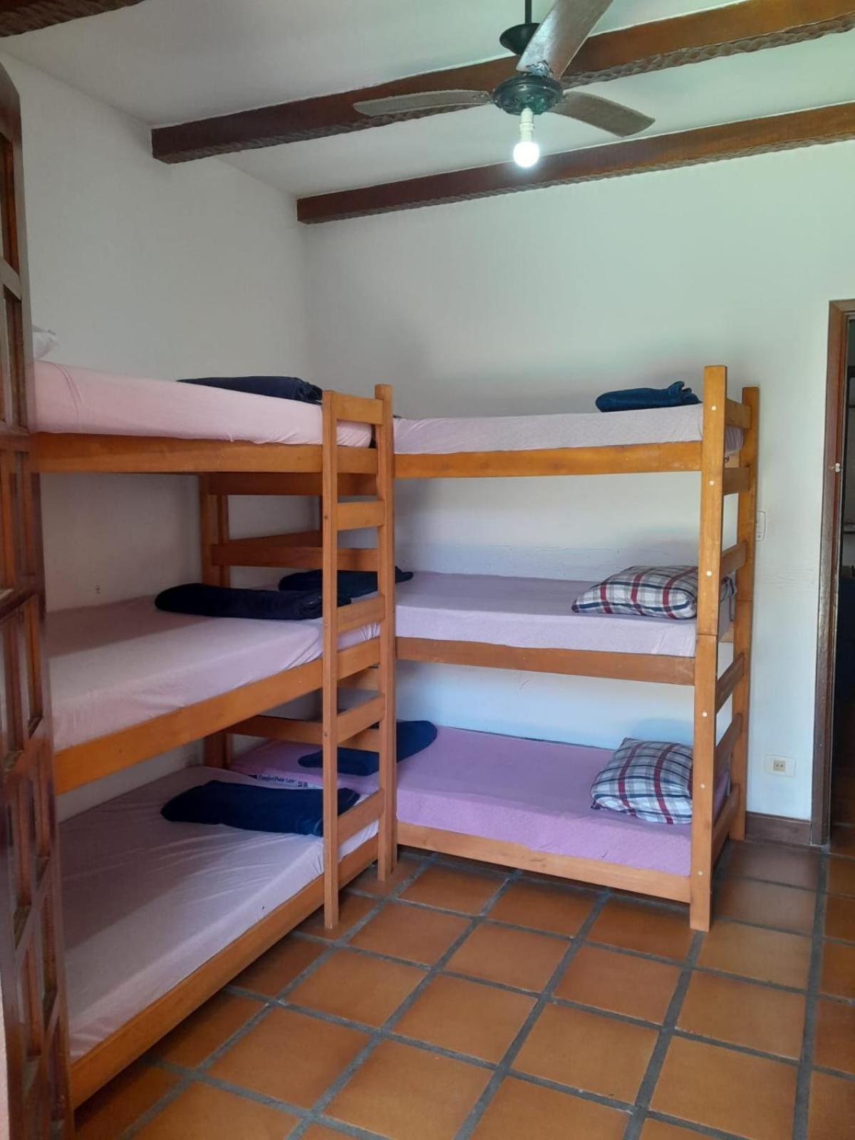 Casa 51 Hostel Ubatuba Buitenkant foto